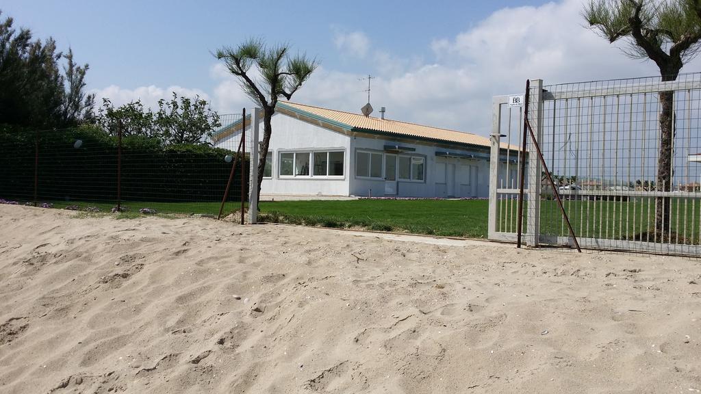 ג'וליאנובה Agriturismo Frontemare מראה חיצוני תמונה