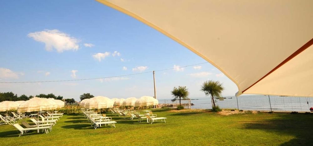 ג'וליאנובה Agriturismo Frontemare מראה חיצוני תמונה